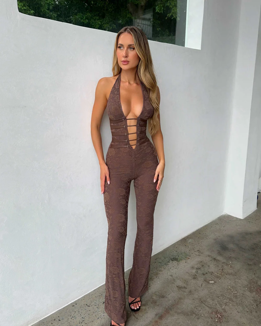 Nola | Halterneck Jumpsuit med Cut-Out Detalje