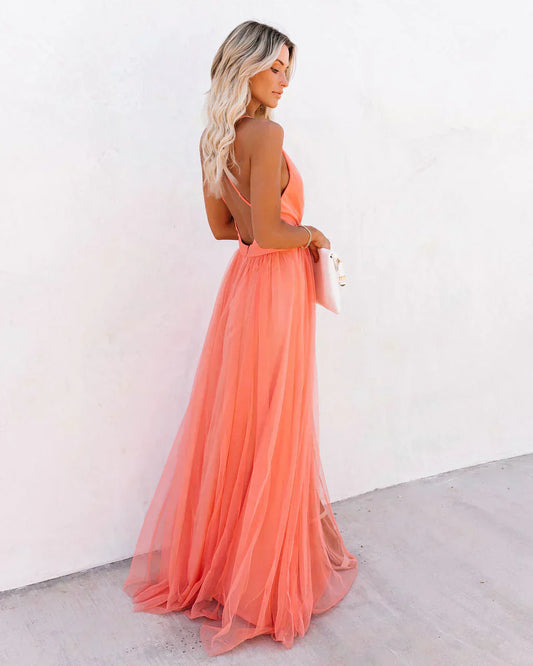 Elegant ferskenfarvet festkjole